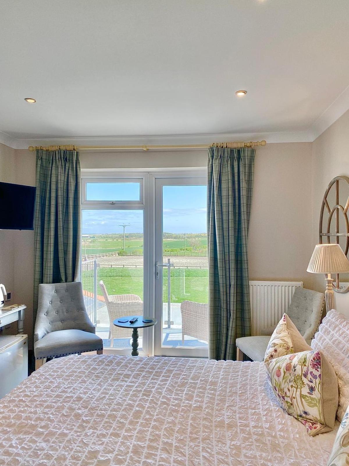 Bed & Breakfast Springwood 5*
